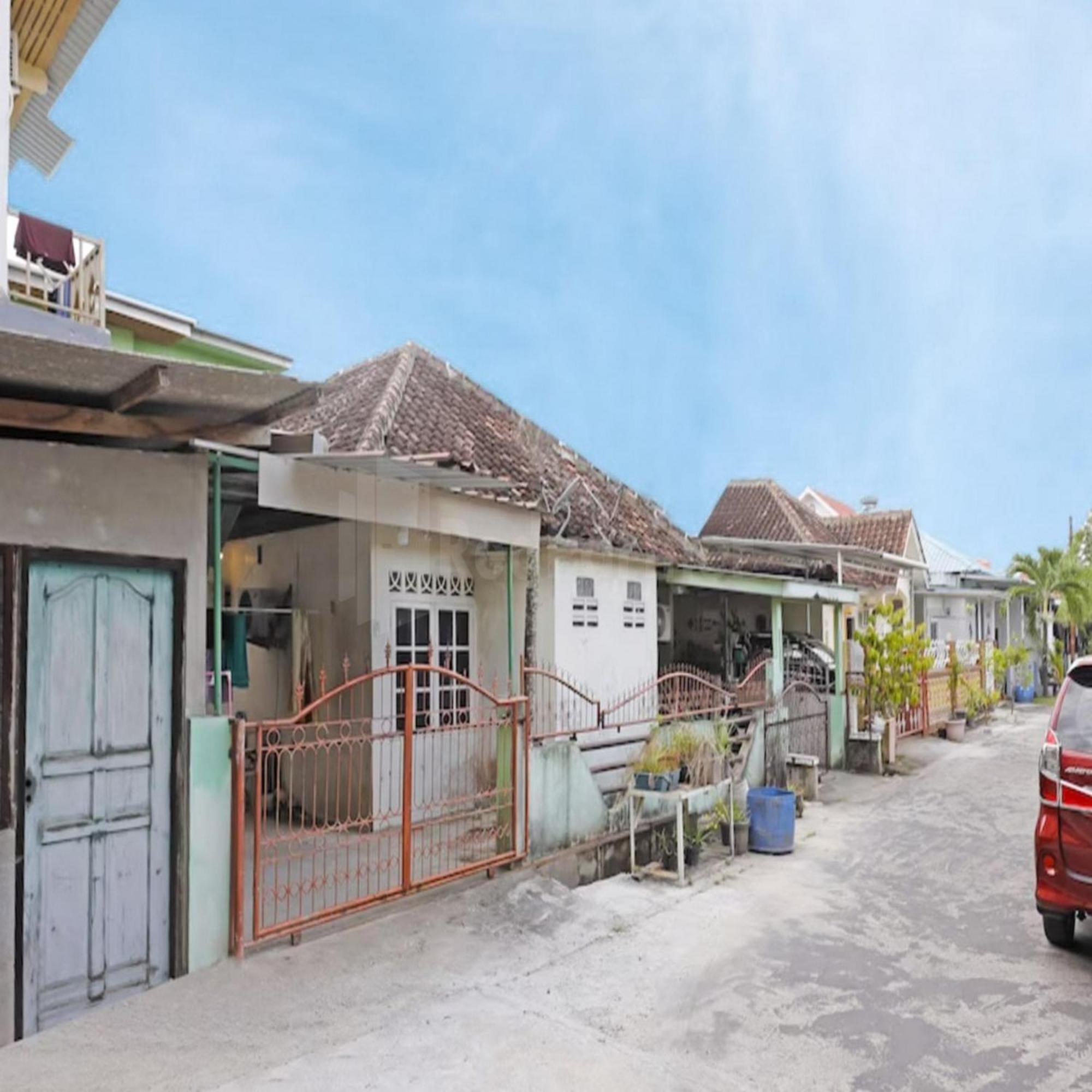 Wisma Pinggir Mitra Reddoorz タンジュン・ピナン エクステリア 写真